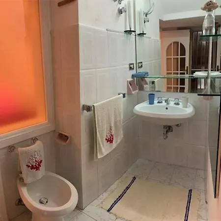 - Tea Fiuzzi Ferienhaus Praia a Mare